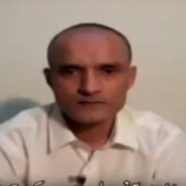 Pakistan denies treating Kulbhushan Jadhavâs family shabbily, says his mother publicly thanked them