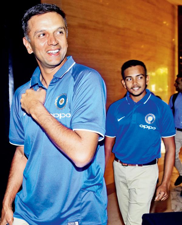 Ace-of-chase Virat Kohli offers tips to India U-19 squad