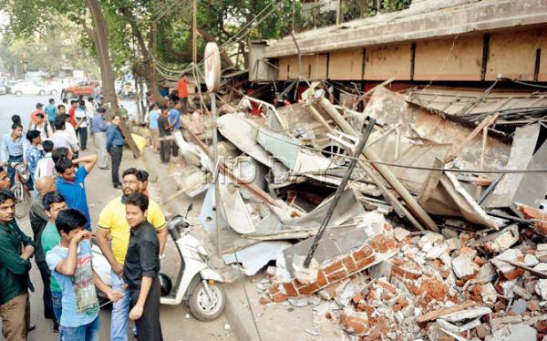 Kamala Mills fire: In panic mode, BMC starts demolition drive across Mumbai