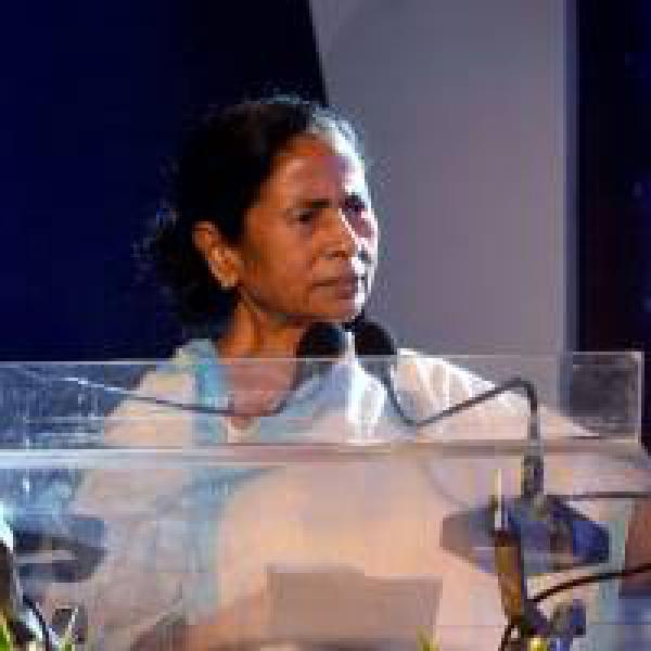 Mamta Banerjee voices #39;anguish#39; over SC developments