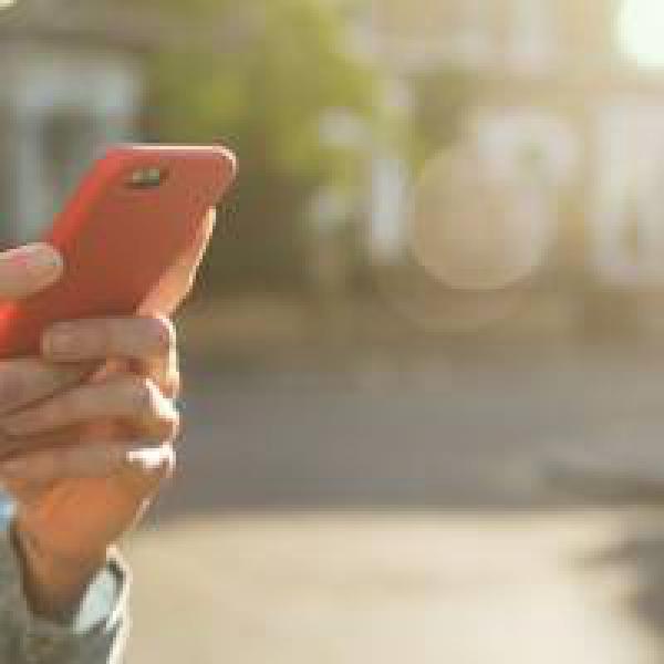 India to have 650 mn smartphone users by 2022: EY