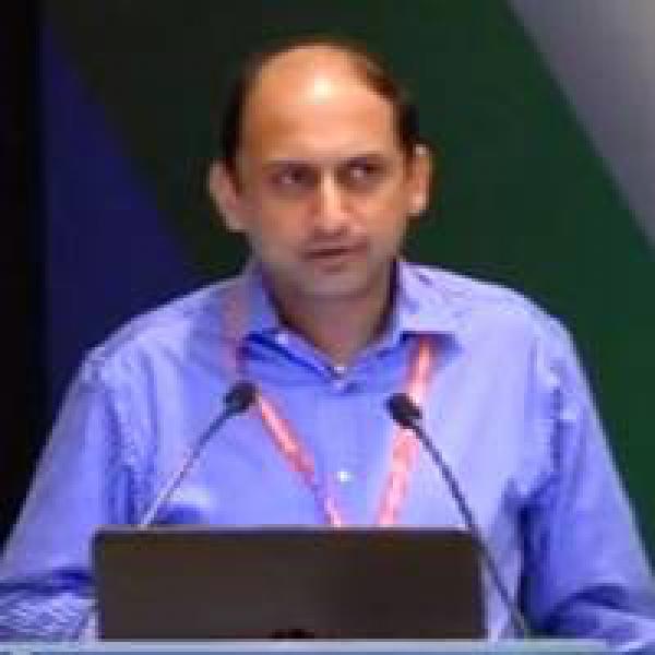 RBI Deputy Governor Viral Acharya calls for #39;effective independence#39; of central bank