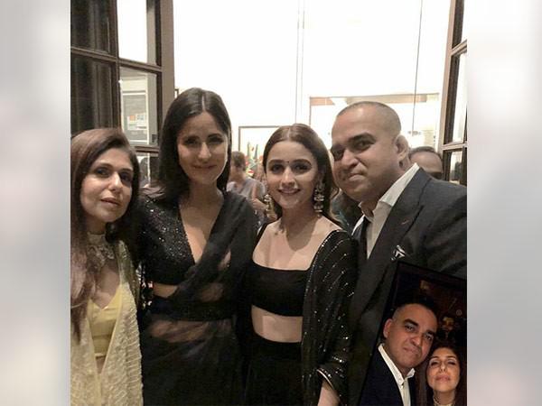 Katrina Kaif and Alia Bhatt catch up at Shah Rukh Khanâs Diwali party 