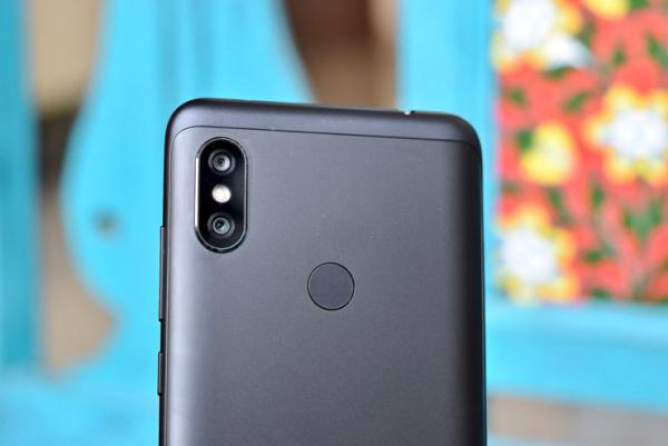 Here&apos;s How The Redmi Note 6 Pro Is Different Than Other Midrange Phones Out There