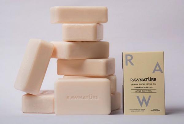 Raw Nature&apos;s Organic Soaps Warrant A Place In Every Indian Man&apos;s Grooming Kit