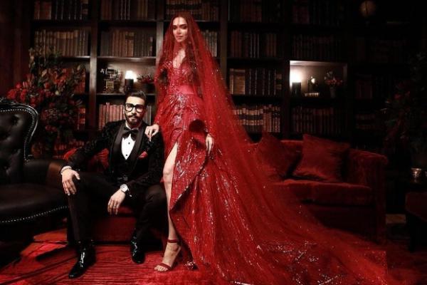  Ranveer Singh and Deepika Padukone Mumbai Reception: The newlyweds are EPITOME of ROYALTY in jaw dropping pictures 