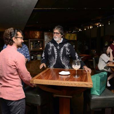  Check out: Amitabh Bachchan and Aamir Khan relaxing in Malta while shooting Thugs of Hindostan 